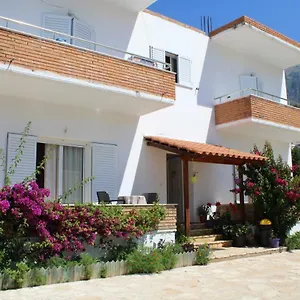 Penelope's , Dhërmi Albanie